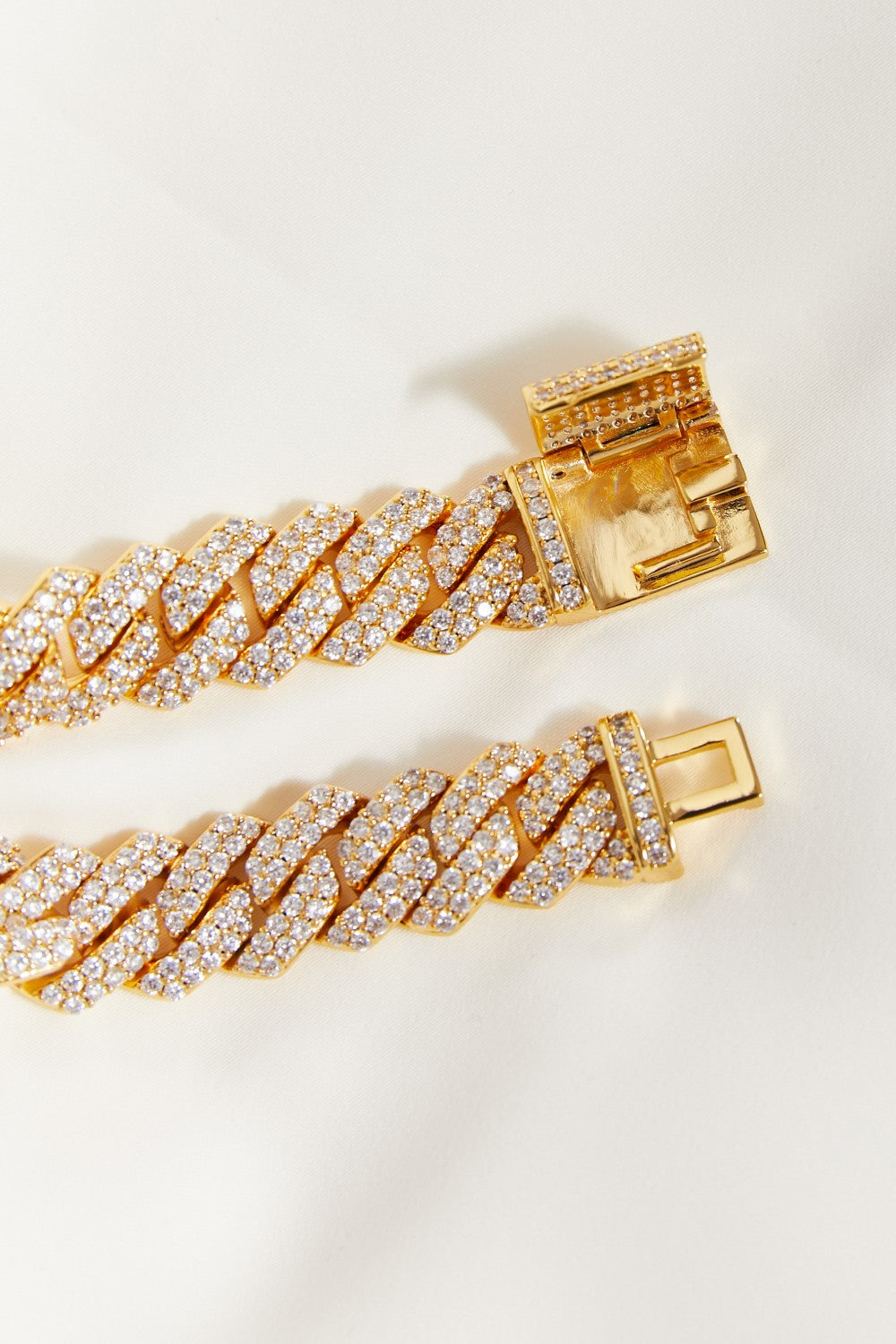 Alloy Inlaid Zircon Bracelet Jewelry Bracelet GNJ Jewelry Ship from USA Trendsi Walmart Trendsi https://www.cyberehub.com