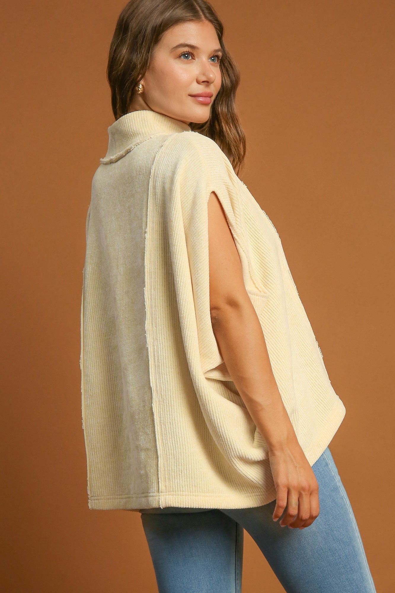 Umgee Solid Color Mock Neck Short Sleeve Top Apparel Apparel Ship from USA TikTok Trendsi Umgee USA Trendsi https://www.cyberehub.com