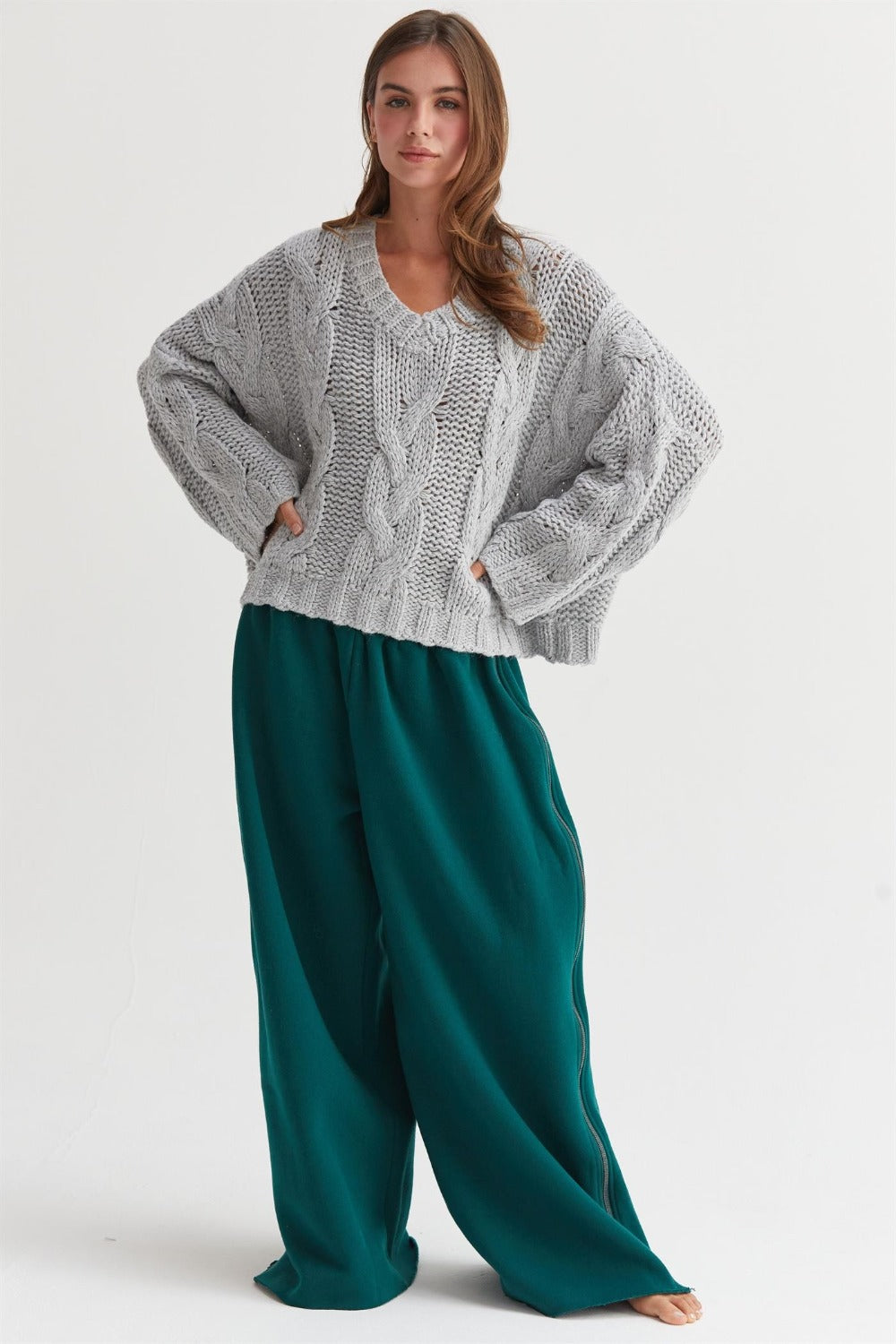 HYFVE Cable Knit V-Neck Sweater Tops/Jackets/Sweaters Clothing Tops HYFVE Ship from USA TikTok Trendsi USPS Walmart Trendsi https://www.cyberehub.com
