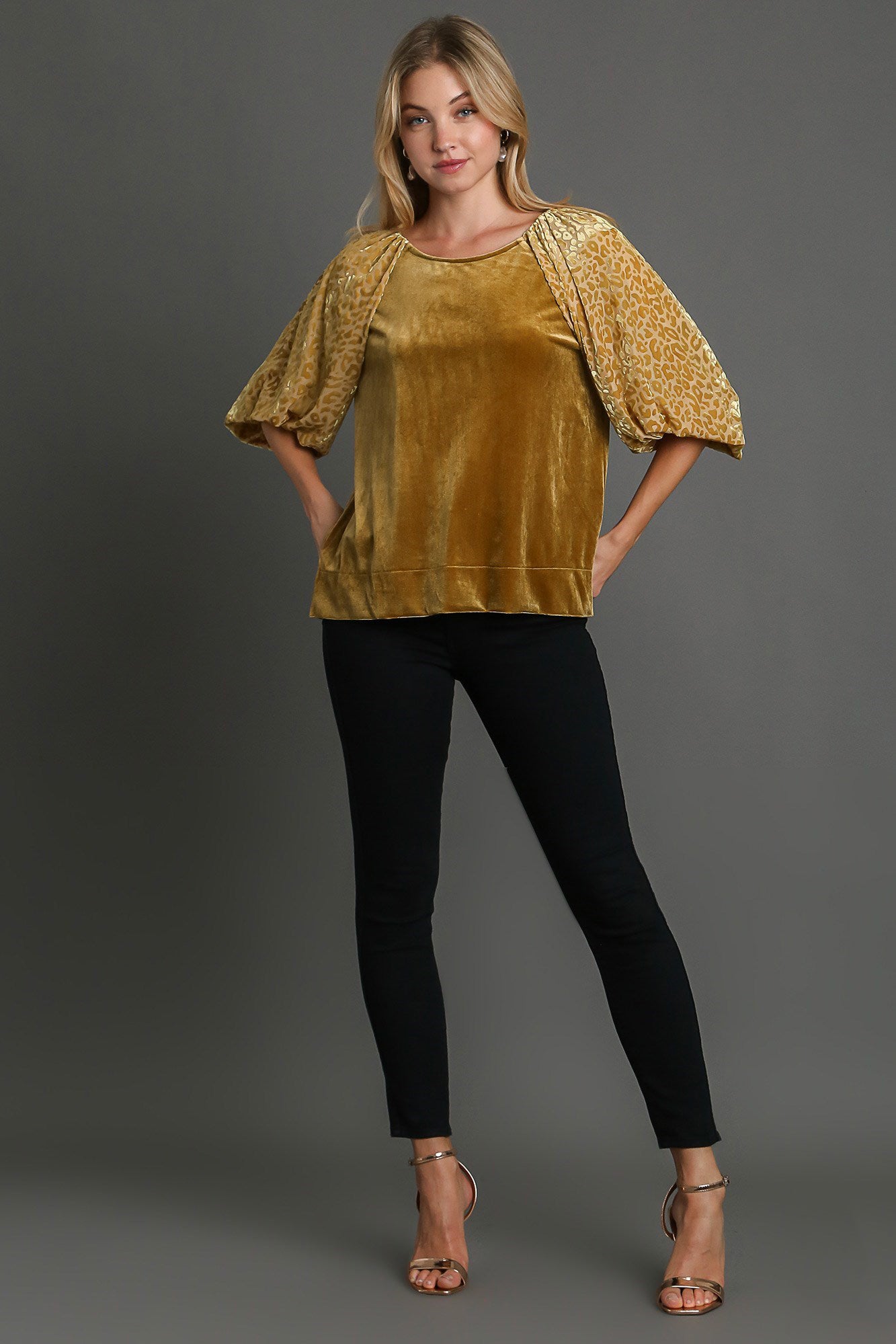 Umgee Round Neck Leopard Balloon Sleeve Velvet Top Apparel Apparel Ship from USA TikTok Trendsi Umgee USA Trendsi https://www.cyberehub.com