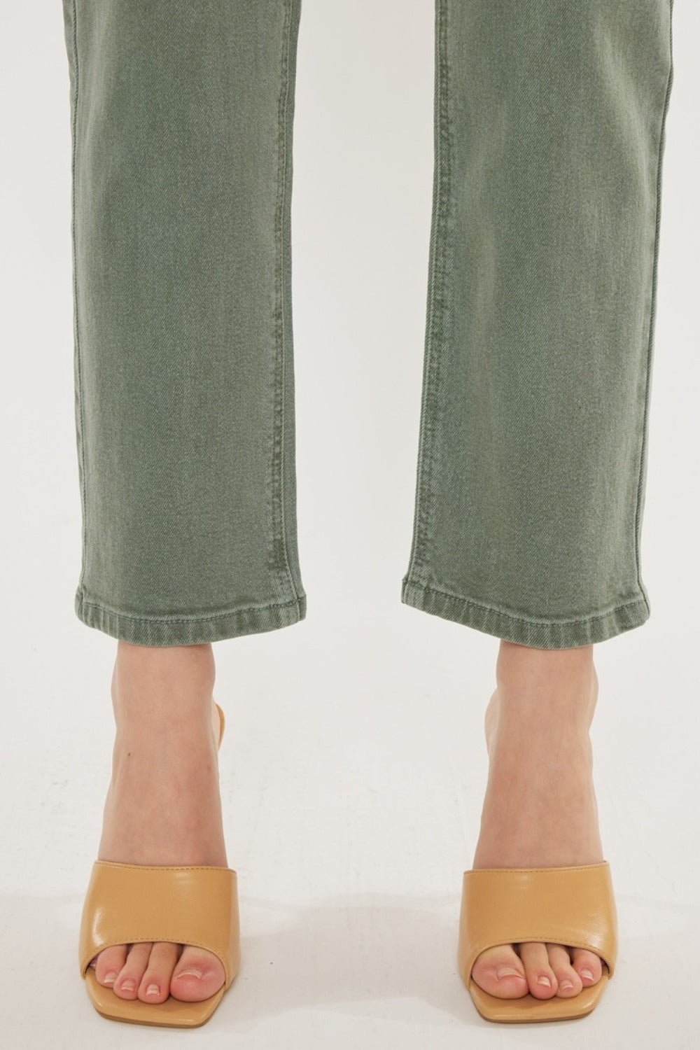Kancan Ultra High Rise Straight Jeans Bottoms Bottoms Clothing Kancan Pants Ship from USA Women Trendsi https://www.cyberehub.com
