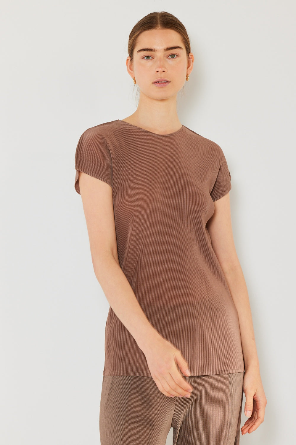 Marina West Swim Rib Pleated Cap Sleeve Top Gray Brown Apparel/Tops Marina West Swim Ship from USA TikTok Tops Trendsi USPS Walmart Walmart Apparel Trendsi https://www.cyberehub.com