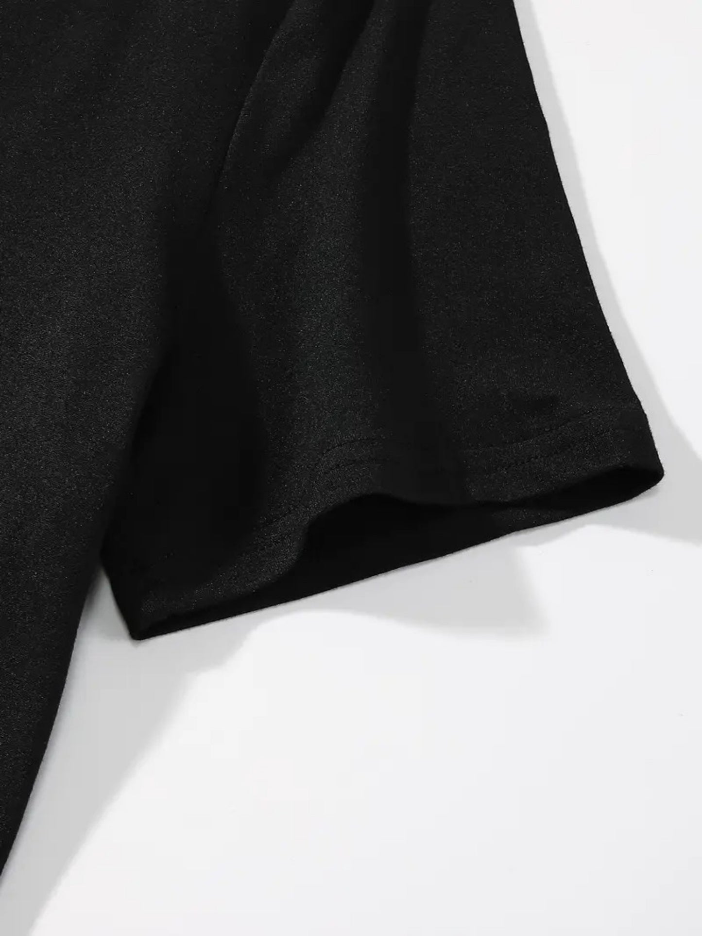 Men's Printed Short Sleeved Shirt Apparel/Shirt/Graphic Shirt SNULLO https://www.cyberehub.com