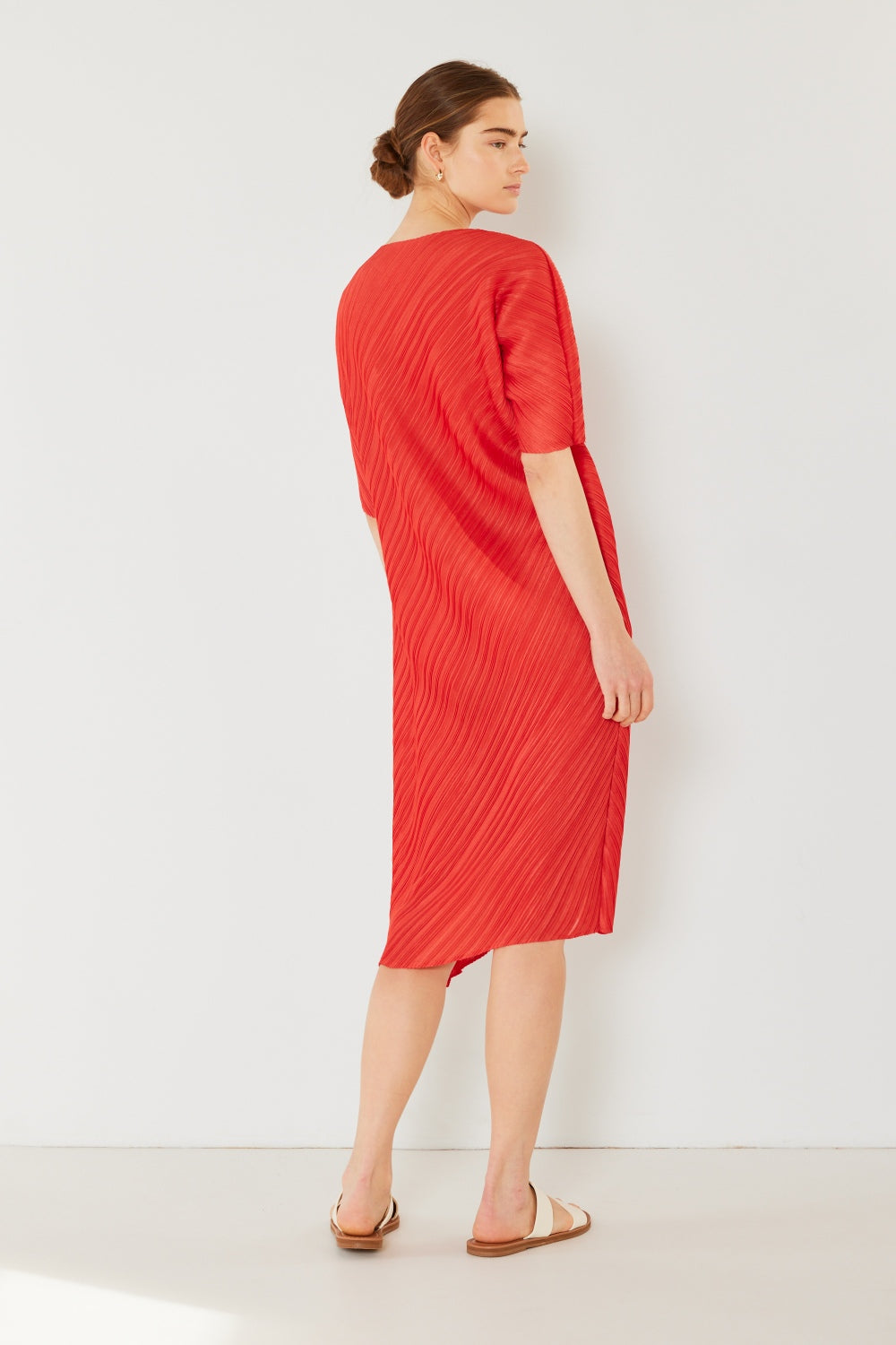 Marina West Swim Pleated Dolman Sleeve Dress Apparel/Dress Dress Marina West Swim Ship from USA TikTok Trendsi USPS Walmart Walmart Apparel Trendsi https://www.cyberehub.com