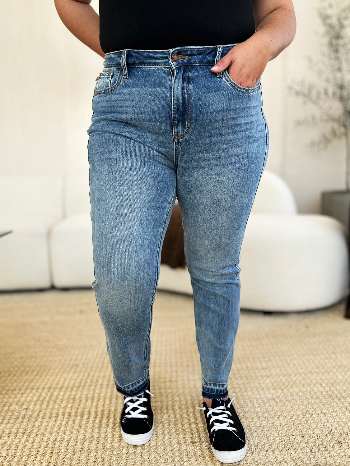 Judy Blue Full Size Mid Rise Rigid Magic Release Hem Jeans Bottoms Bottoms Clothing Judy Blue Ship from USA Women Trendsi https://www.cyberehub.com