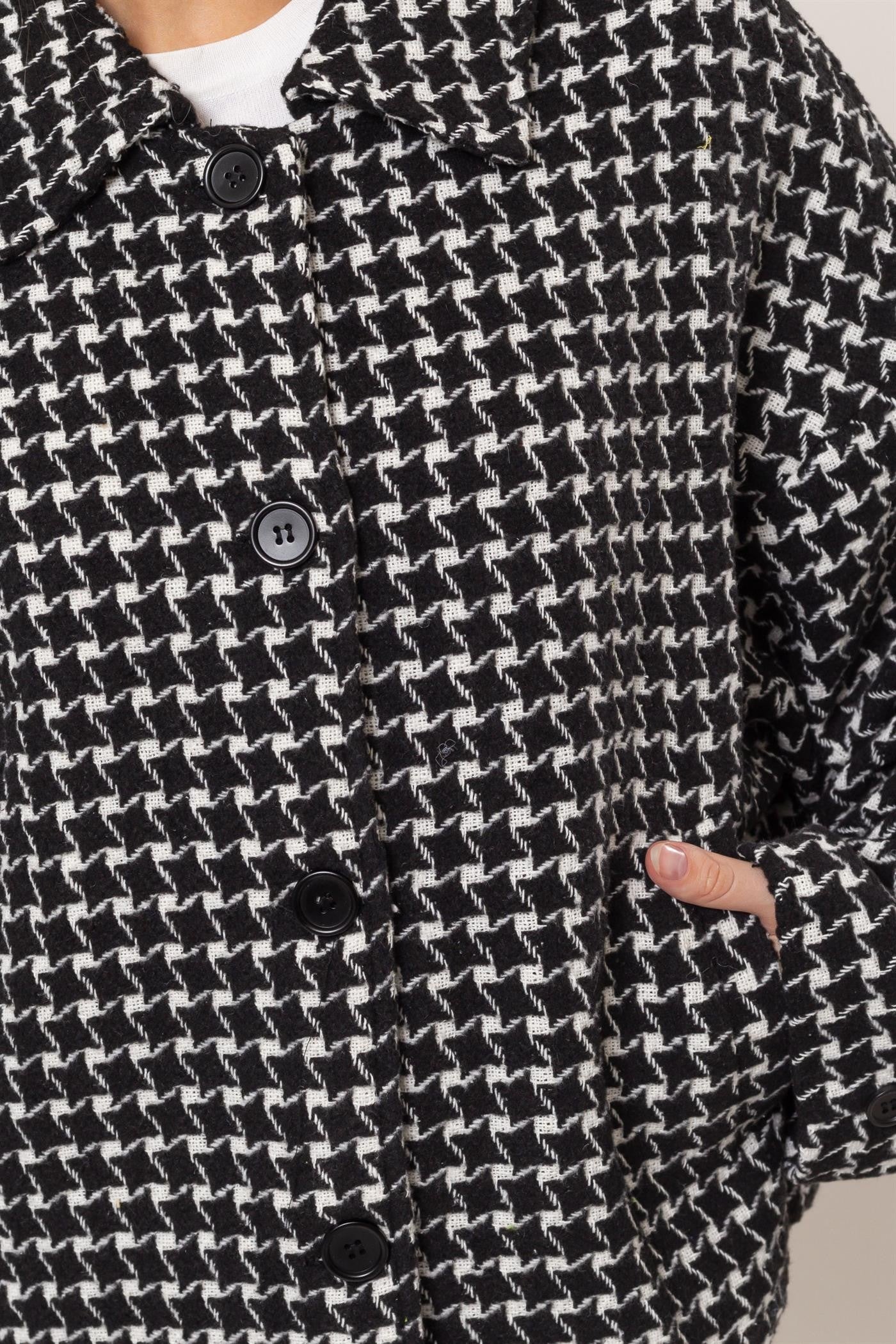 HYFVE Tweed Plaid Button Up Collared Neck Jacket Tops/Jackets/Sweaters Clothing Tops HYFVE Ship from USA TikTok Trendsi USPS Walmart Trendsi https://www.cyberehub.com