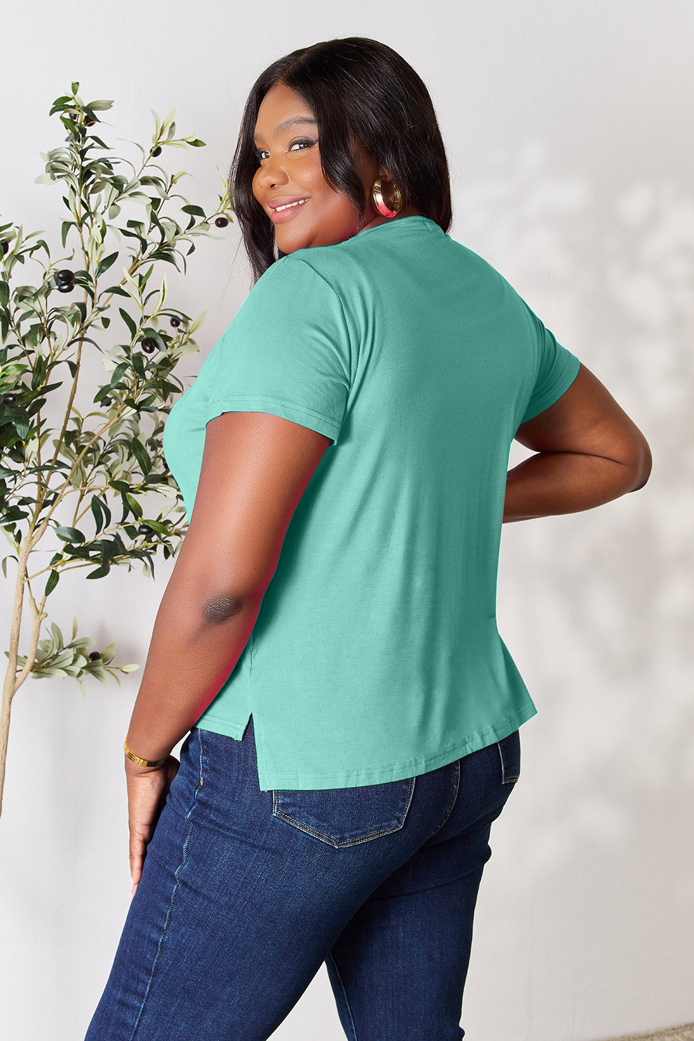 Basic Bae Full Size Round Neck Short Sleeve T-Shirt Apparel/Tops Basic Bae Ship from USA TikTok Tops Trendsi USPS Walmart Walmart Apparel Trendsi https://www.cyberehub.com