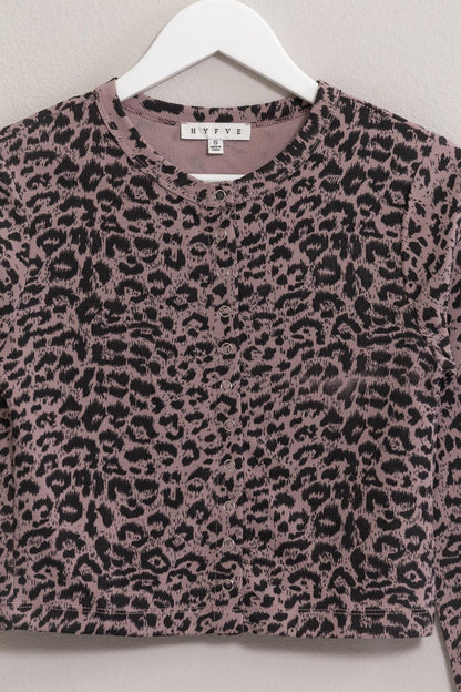 HYFVE Animal Print Snap Down Crop Cardigan Shirt Apparel Clothing Tops HYFVE Ship from USA Shirts USA Women Trendsi https://www.cyberehub.com