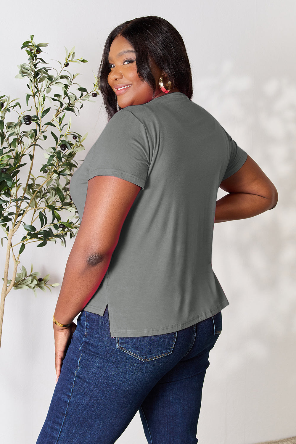 Basic Bae Full Size Round Neck Short Sleeve T-Shirt Apparel/Tops Basic Bae Ship from USA TikTok Tops Trendsi USPS Walmart Walmart Apparel Trendsi https://www.cyberehub.com