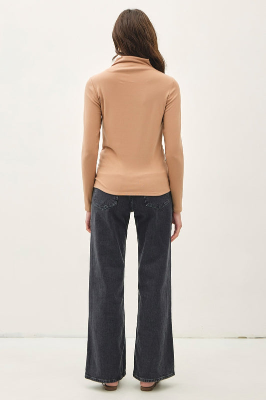 Be Cool Mock Neck Long Sleeve T-Shirt Apparel/Tops BE COOL Ship from USA TikTok Tops Trendsi USPS Walmart Walmart Apparel Trendsi https://www.cyberehub.com