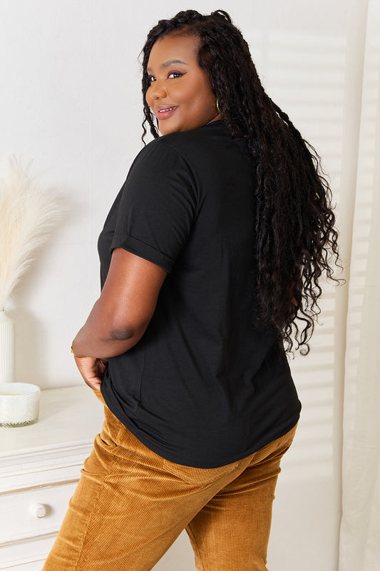 Simply Love BE KIND Graphic Round Neck T-Shirt Apparel/Tops Ship from USA Simply Love TikTok Tops Trendsi USPS Walmart Walmart Apparel Trendsi https://www.cyberehub.com