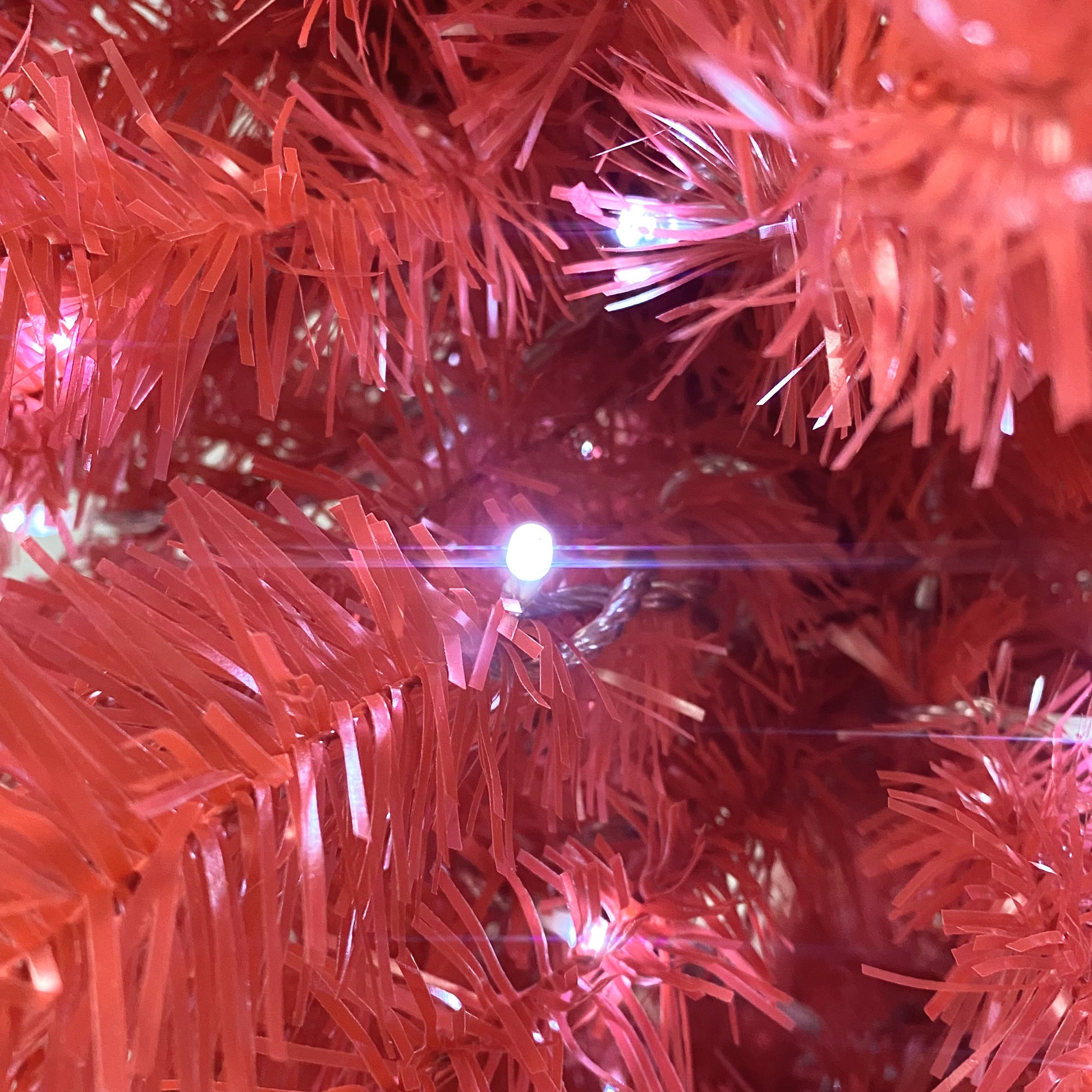 6FT Hinged Fir Artificial Fir Bent Top Christmas Tree, Xmas Tree Bendable Santa Hat Style Christmas Tree Holiday Decoration,1250 Lush Branch Tips, 300 LED Lights X-mas Furniture Giga Giga https://www.cyberehub.com