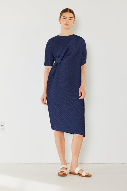 Marina West Swim Pleated Dolman Sleeve Dress Navy Apparel/Dress Dress Marina West Swim Ship from USA TikTok Trendsi USPS Walmart Walmart Apparel Trendsi https://www.cyberehub.com