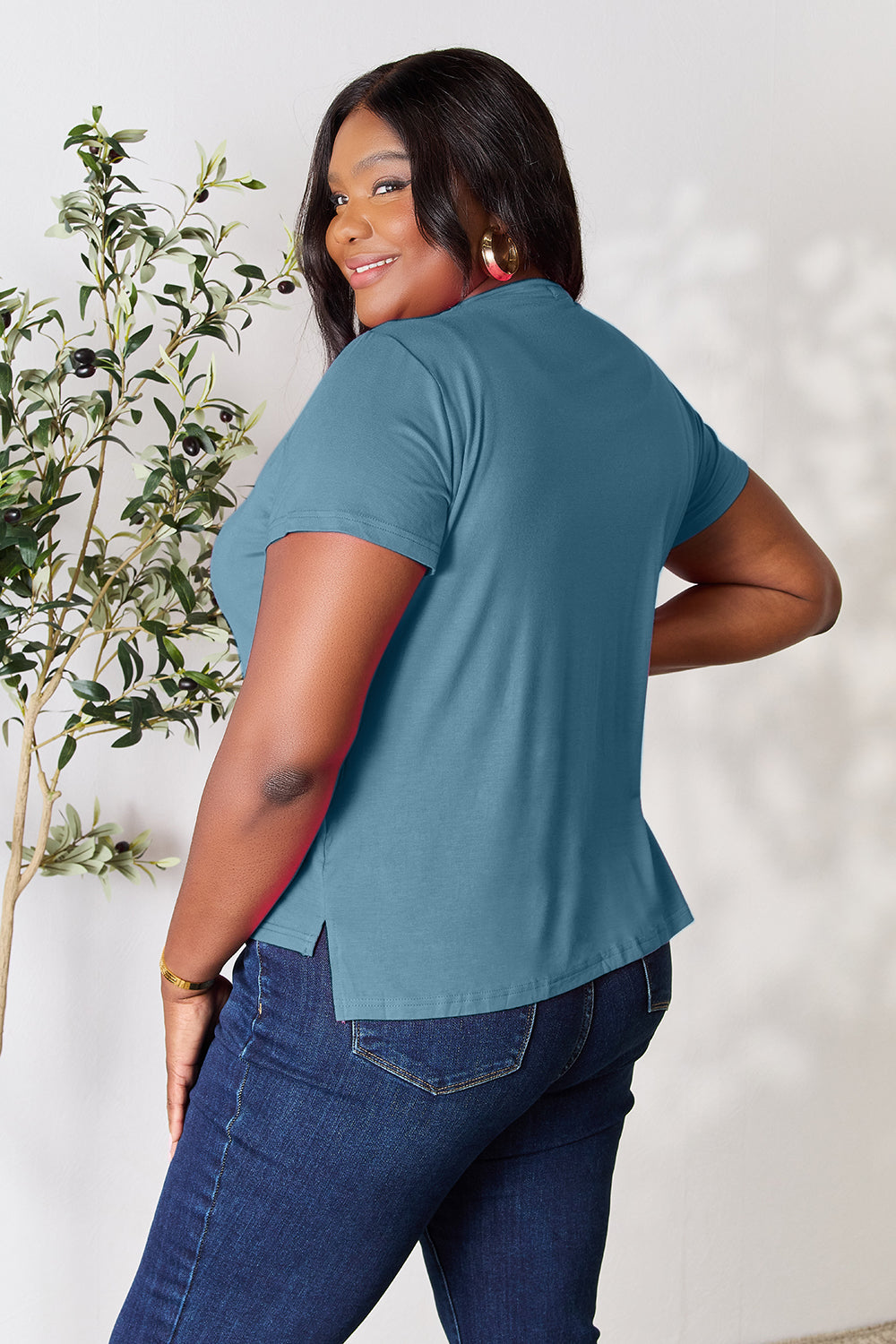 Basic Bae Full Size Round Neck Short Sleeve T-Shirt Apparel/Tops Basic Bae Ship from USA TikTok Tops Trendsi USPS Walmart Walmart Apparel Trendsi https://www.cyberehub.com