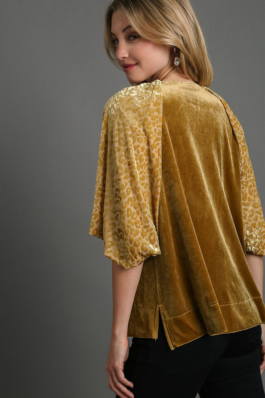 Umgee Round Neck Leopard Balloon Sleeve Velvet Top Apparel Apparel Ship from USA TikTok Trendsi Umgee USA Trendsi https://www.cyberehub.com