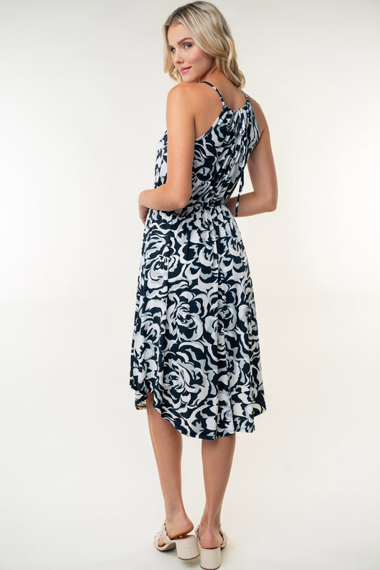 White Birch Tied Ruched Floral Sleeveless Knee Length Dress Apparel/Dress Dress Ship from USA TikTok Trendsi USPS Walmart Walmart Apparel White Birch Trendsi https://www.cyberehub.com