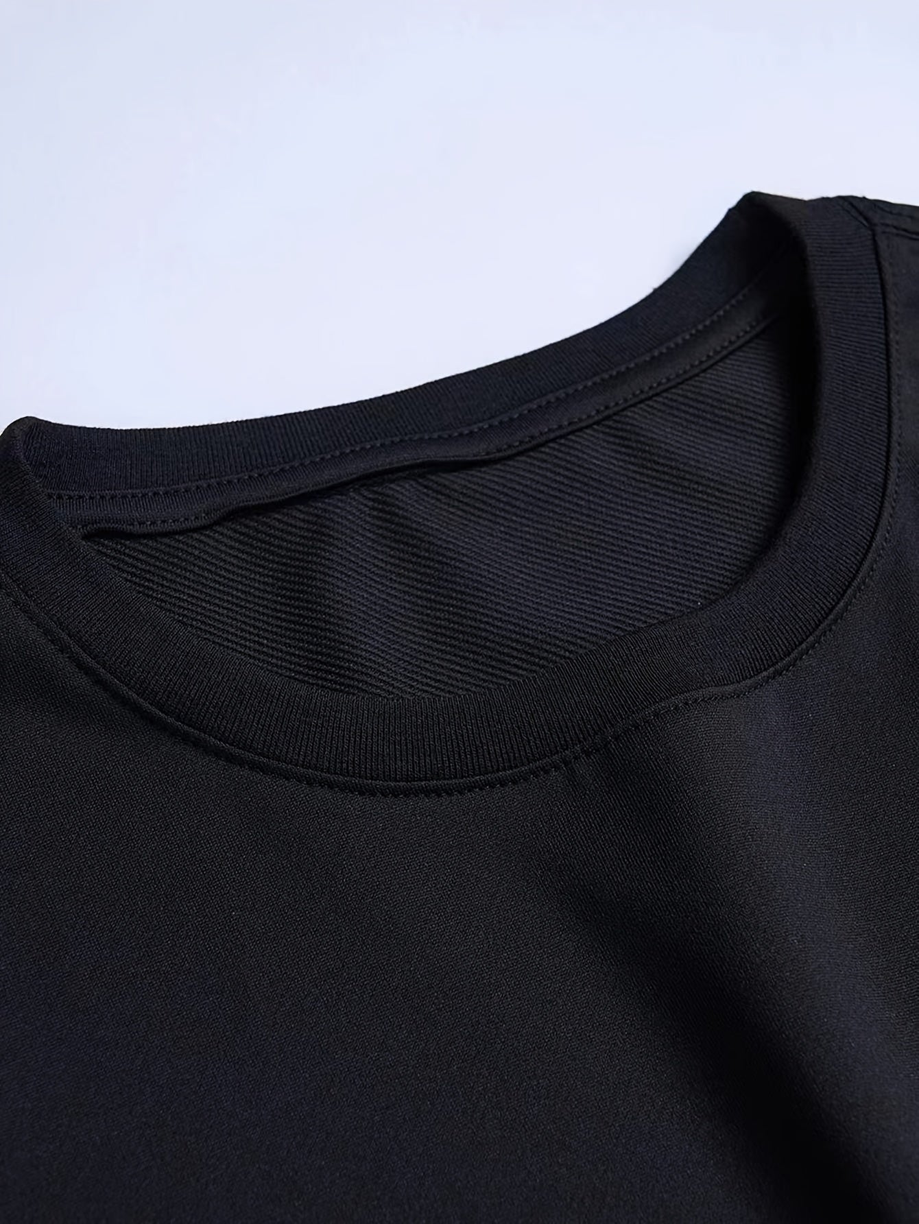 New York City Graphic Men's Short Sleeved T-shirt, Comfortable Stretch Summer Fashion T-shirt, Casual Daily Style Fashion Clothing Apparel/Shirt/Graphic Shirt SNULLO https://www.cyberehub.com