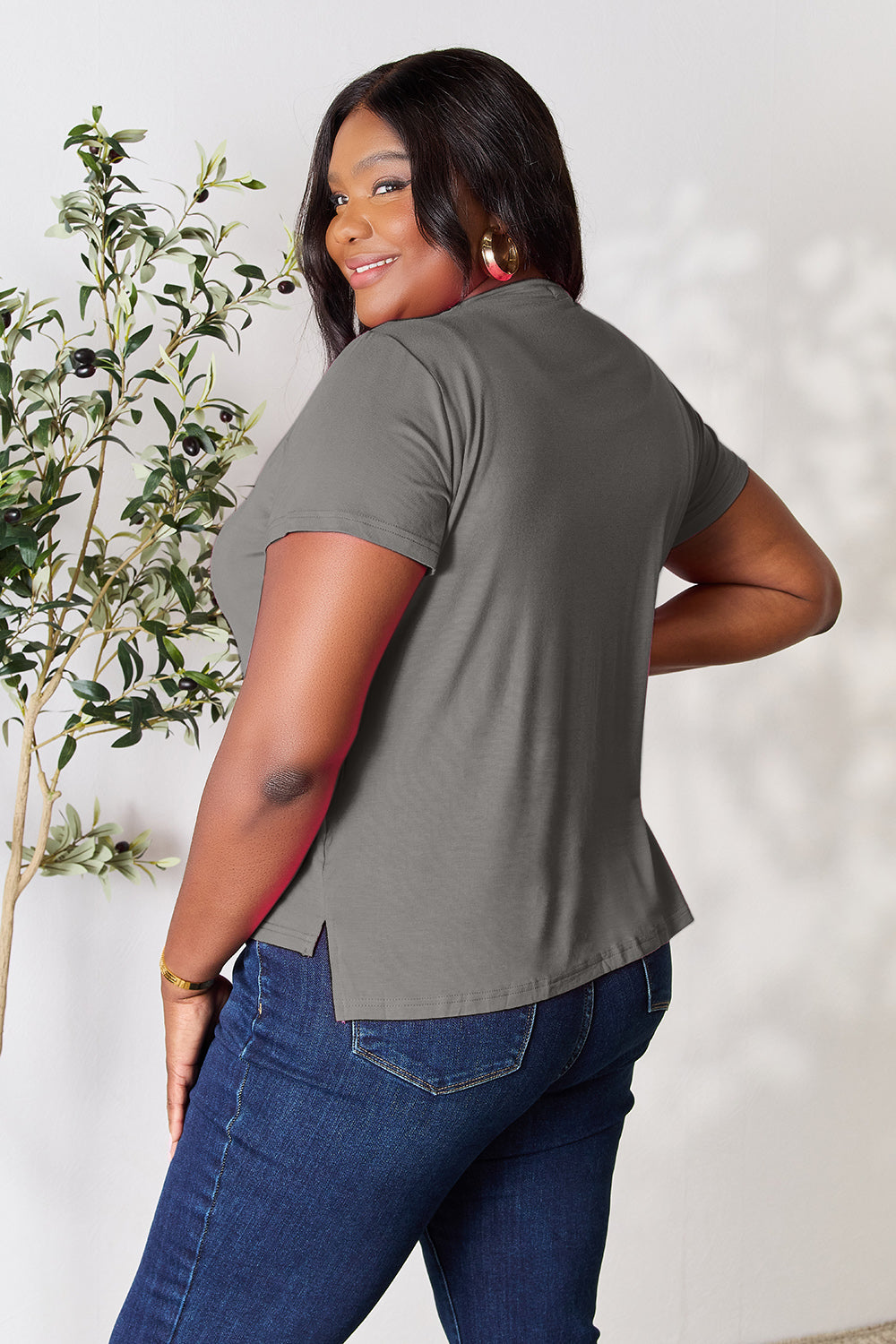 Basic Bae Full Size Round Neck Short Sleeve T-Shirt Apparel/Tops Basic Bae Ship from USA TikTok Tops Trendsi USPS Walmart Walmart Apparel Trendsi https://www.cyberehub.com
