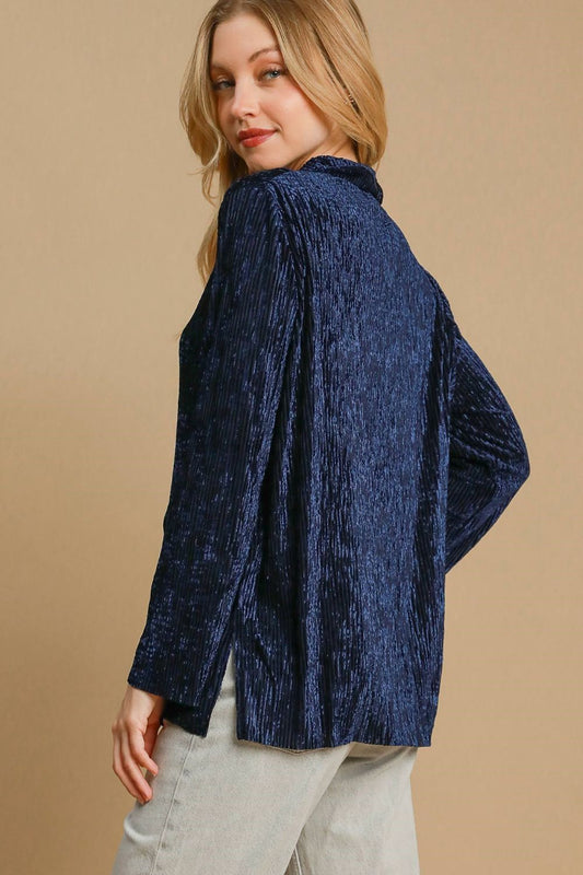 Umgee Side Slit Texture Button Up Shirt Apparel/Tops Ship from USA TikTok Tops Trendsi Umgee USA USPS Walmart Walmart Apparel Trendsi https://www.cyberehub.com