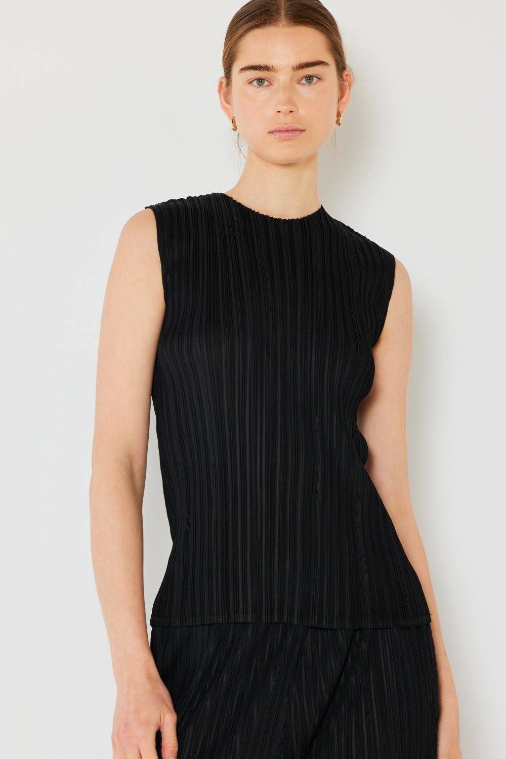 Marina West Swim Pleated Sleeveless Crewneck Tank Black Apparel/Tops Marina West Swim Ship from USA TikTok Tops Trendsi USPS Walmart Walmart Apparel Trendsi https://www.cyberehub.com