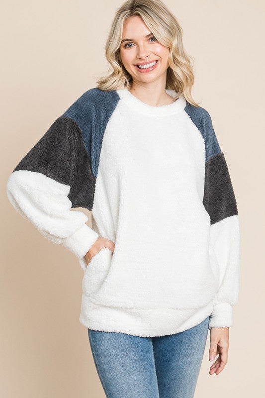 Culture Code Color Block Faux Fur Raglan Sleeve Sweatshirt White Apparel/Tops Culture Code Ship from USA TikTok Tops Trendsi USPS Walmart Walmart Apparel Trendsi https://www.cyberehub.com