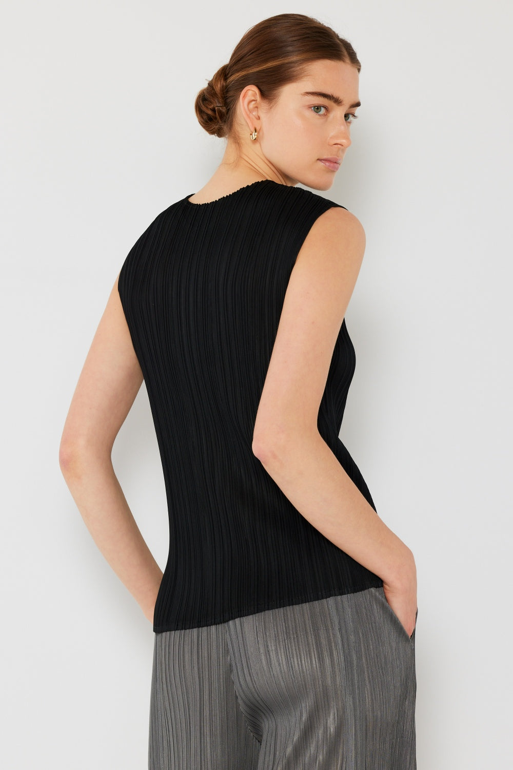 Marina West Swim Pleated Sleeveless Crewneck Tank Apparel/Tops Marina West Swim Ship from USA TikTok Tops Trendsi USPS Walmart Walmart Apparel Trendsi https://www.cyberehub.com