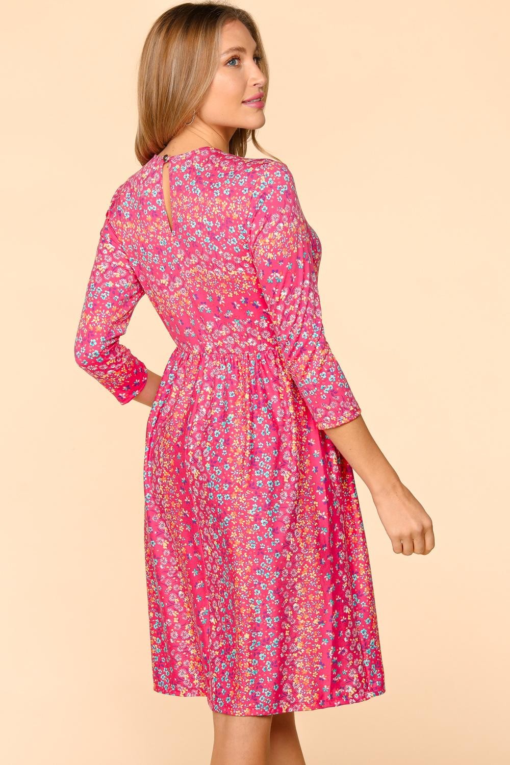 Haptics Round Neck Floral Dress with Pockets Apparel/Dress Dress Haptics Ship from USA TikTok Trendsi USPS Walmart Walmart Apparel Trendsi https://www.cyberehub.com