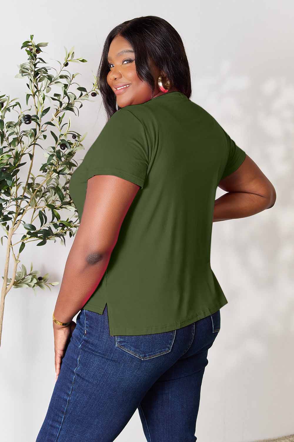 Basic Bae Full Size Round Neck Short Sleeve T-Shirt Apparel/Tops Basic Bae Ship from USA TikTok Tops Trendsi USPS Walmart Walmart Apparel Trendsi https://www.cyberehub.com