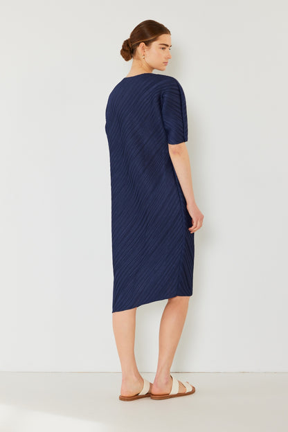Marina West Swim Pleated Dolman Sleeve Dress Apparel/Dress Dress Marina West Swim Ship from USA TikTok Trendsi USPS Walmart Walmart Apparel Trendsi https://www.cyberehub.com
