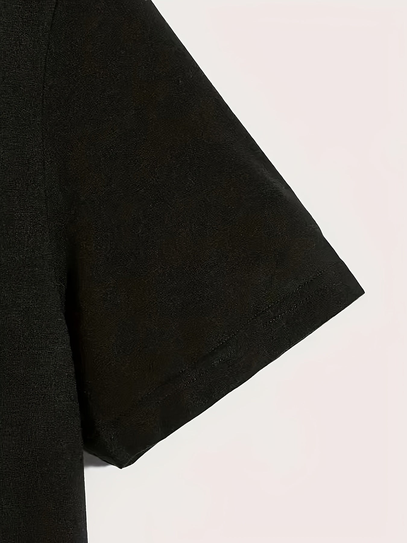 Women's Printed Short Sleeved Shirt Apparel/Shirt/Graphic Shirt SNULLO https://www.cyberehub.com