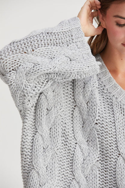 HYFVE Cable Knit V-Neck Sweater Tops/Jackets/Sweaters Clothing Tops HYFVE Ship from USA TikTok Trendsi USPS Walmart Trendsi https://www.cyberehub.com
