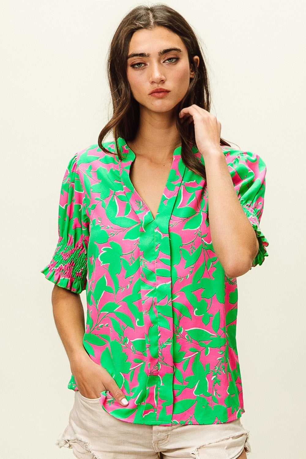 BiBi Smocked Cuff Floral Contrast Top Jade Fuchsia Tops/Jackets/Sweaters BiBi Clothing Tops Ship from USA TikTok Trendsi USPS Walmart Trendsi https://www.cyberehub.com