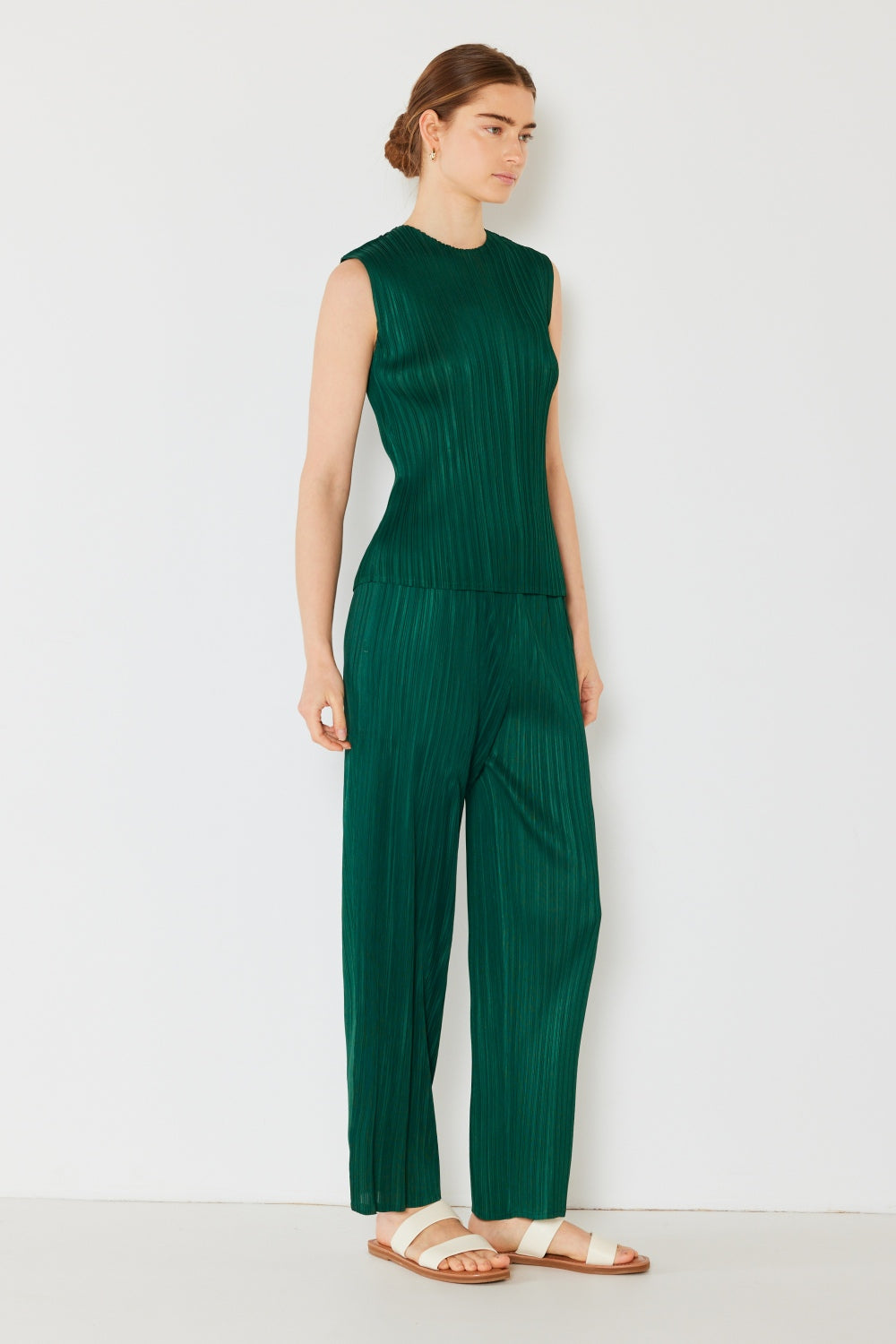 Marina West Swim Pleated Sleeveless Crewneck Tank Apparel/Tops Marina West Swim Ship from USA TikTok Tops Trendsi USPS Walmart Walmart Apparel Trendsi https://www.cyberehub.com