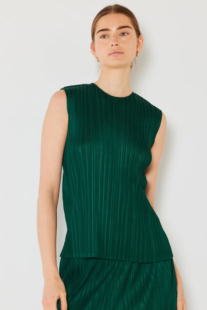 Marina West Swim Pleated Sleeveless Crewneck Tank Hunter Green Apparel/Tops Marina West Swim Ship from USA TikTok Tops Trendsi USPS Walmart Walmart Apparel Trendsi https://www.cyberehub.com