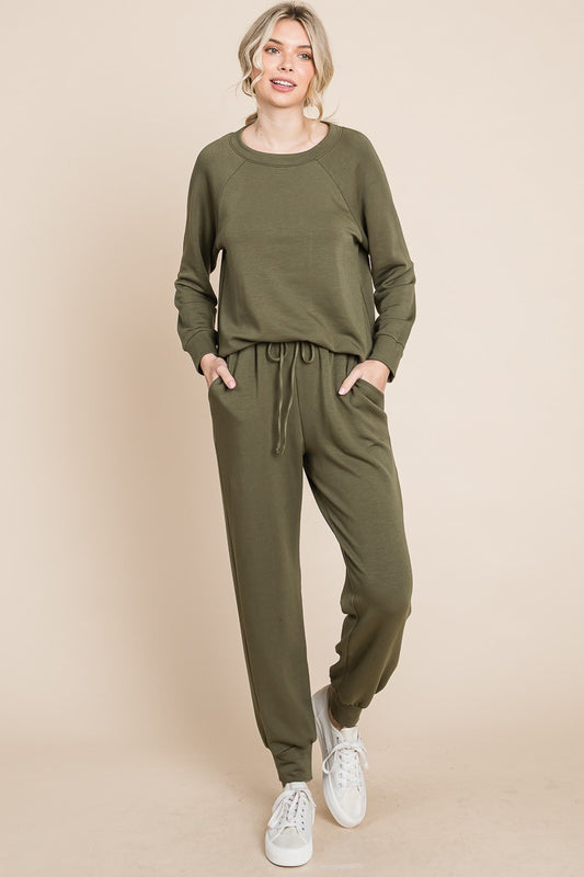 Super Lady Round Neck Raglan Sleeve Top and Pants Lounge Set Apparel/Tops Ship from USA Super Lady TikTok Tops Trendsi USPS Walmart Walmart Apparel Trendsi https://www.cyberehub.com